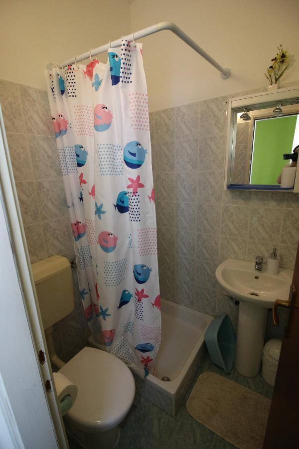 Apartment Marija For 8 People *